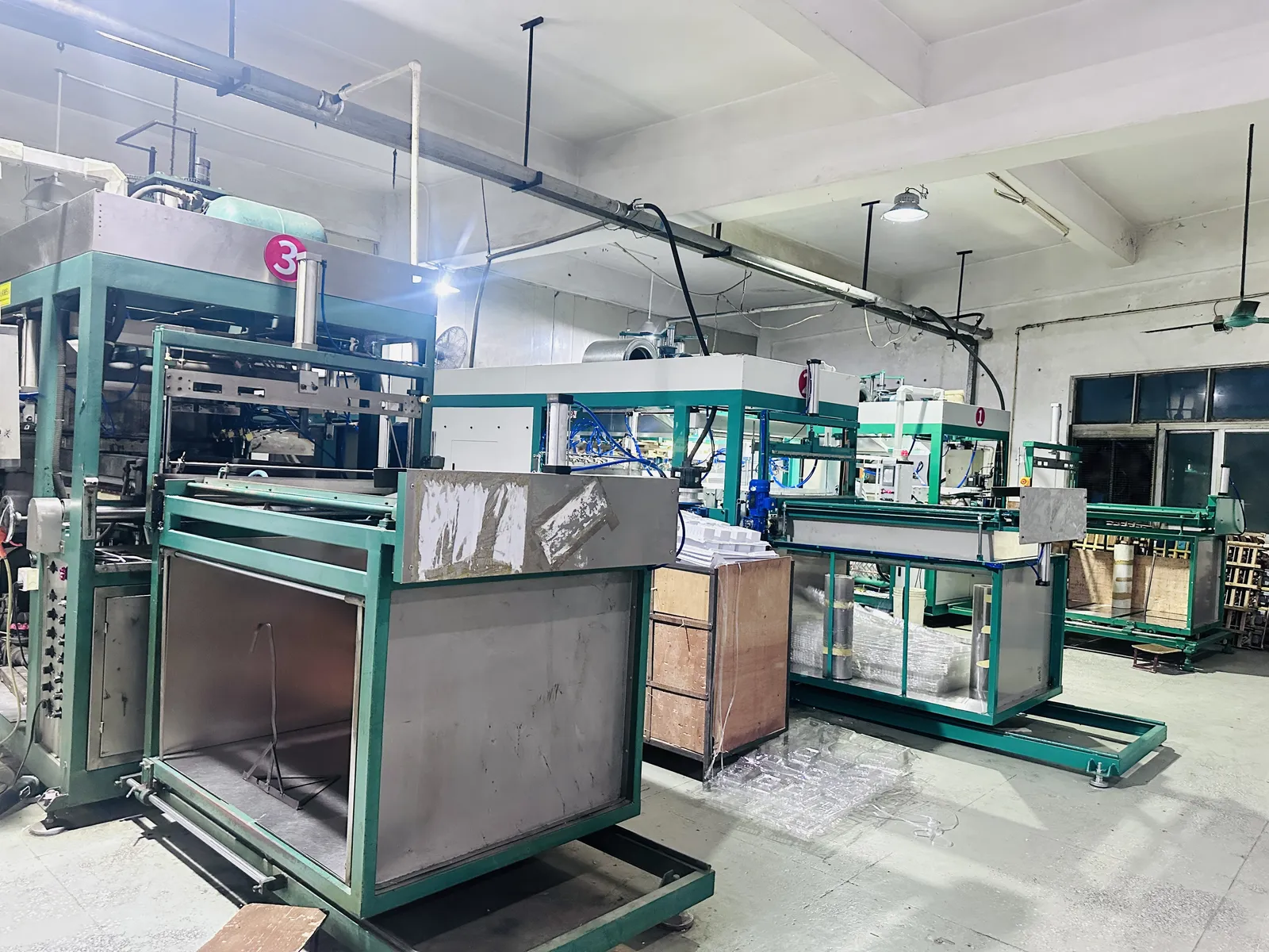 全自動吸塑成型機 | Automatic thermoforming machine